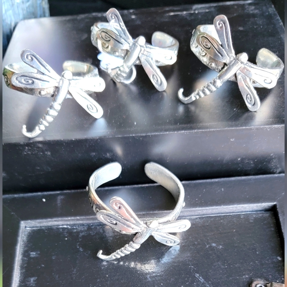Napkin Ring Holders ; Metal dragonfly . Set of 4.